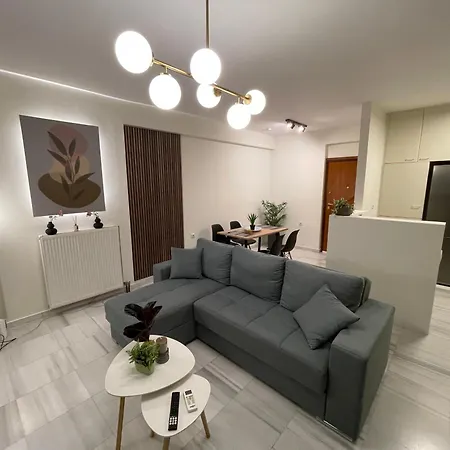 아파트 Elenas Sweet - Penthouse With Large Balcony *